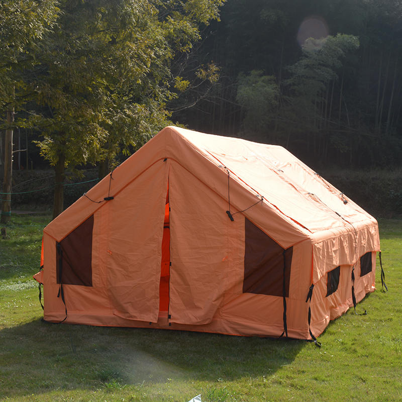 Tente gonflable RBM 12 m² avec puits de lumière panoramique