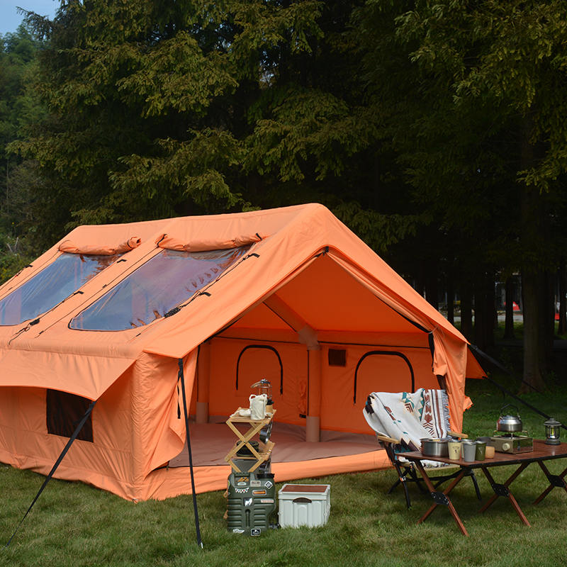 Tente gonflable RBM 12 m² avec puits de lumière panoramique